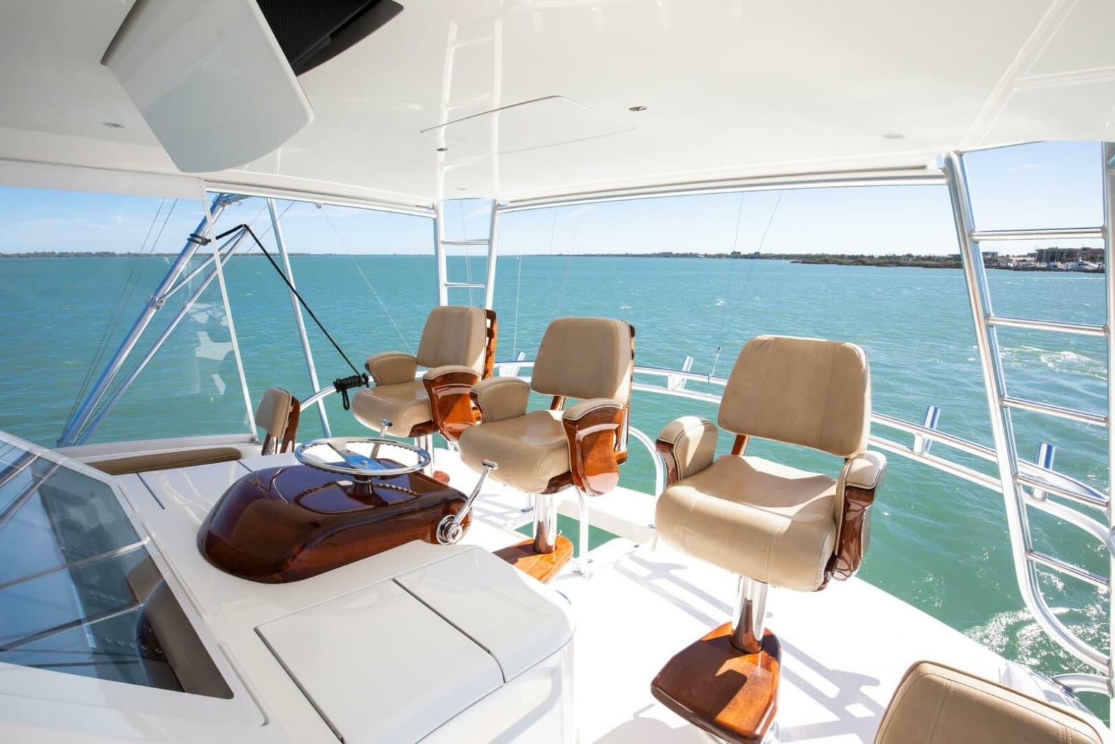 Viking 62 On the Edge III Flybridge