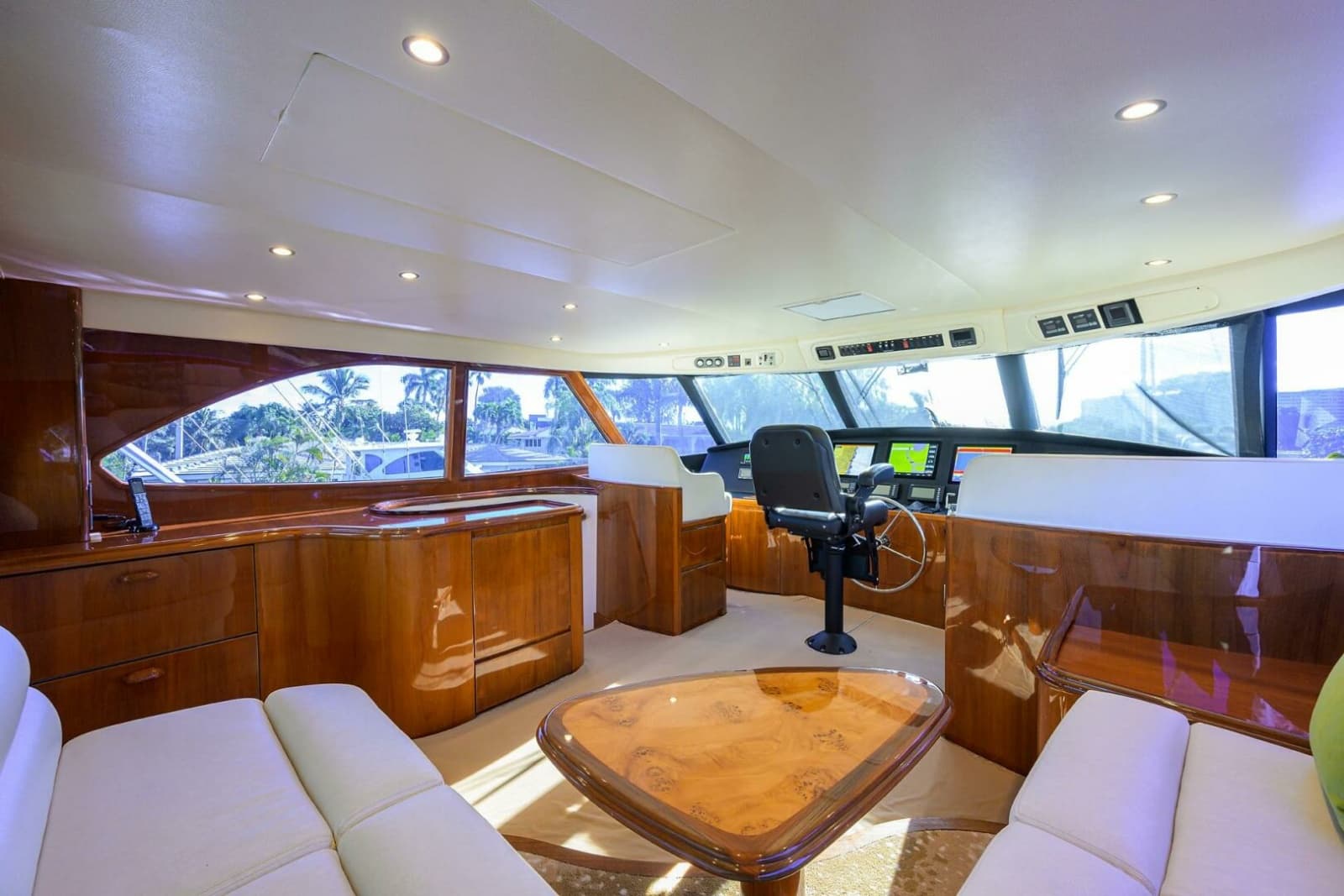 Helm Station Seating