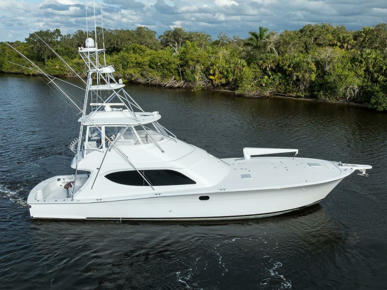 Hatteras 63 Reelin N Dealin - Exterior Profile