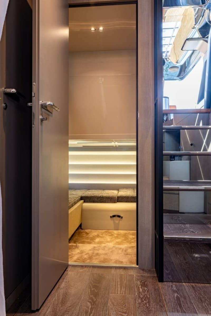 2022 Cranchi A46 Luxury Tender