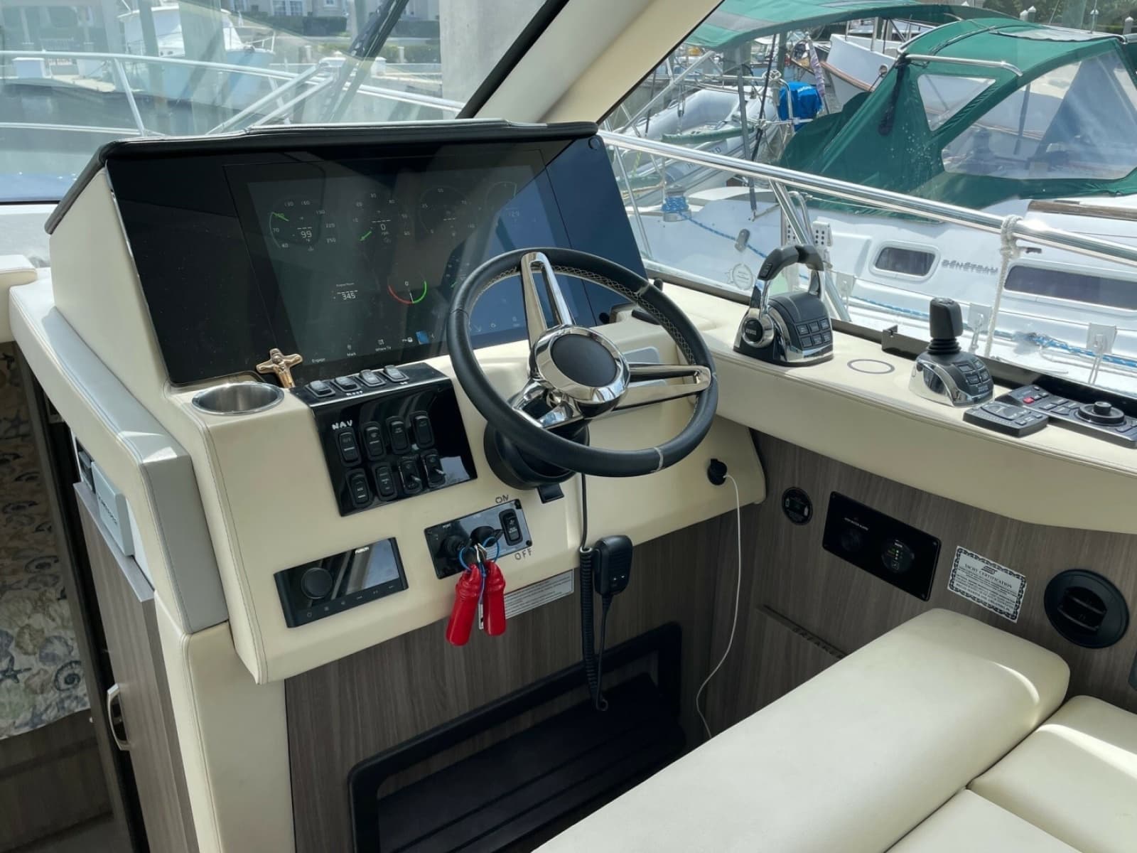 2022 Regal 38 Grand Coupe