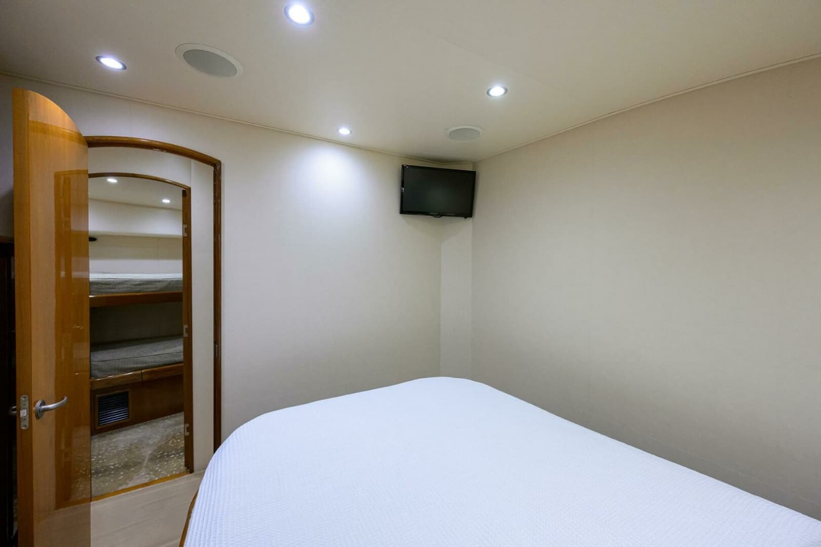 Guest Cabin