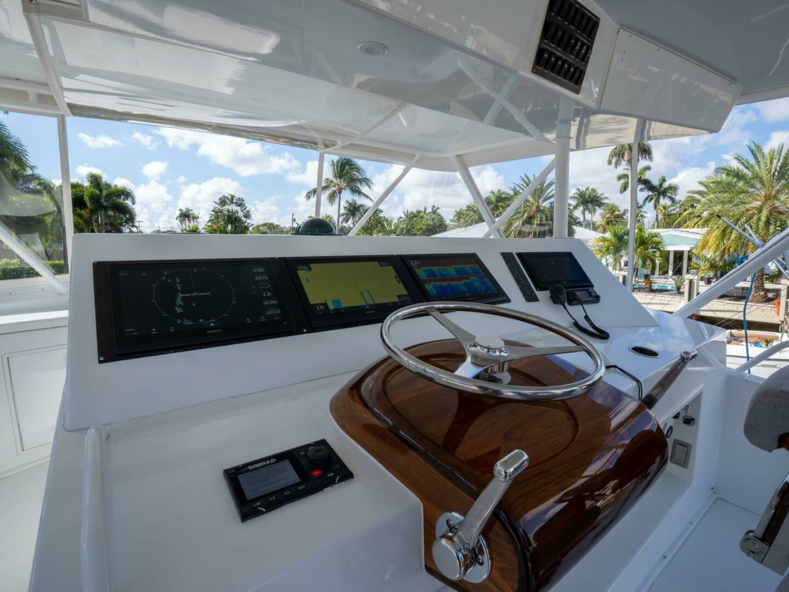 Viking 58 BAREFOOT - Helm
