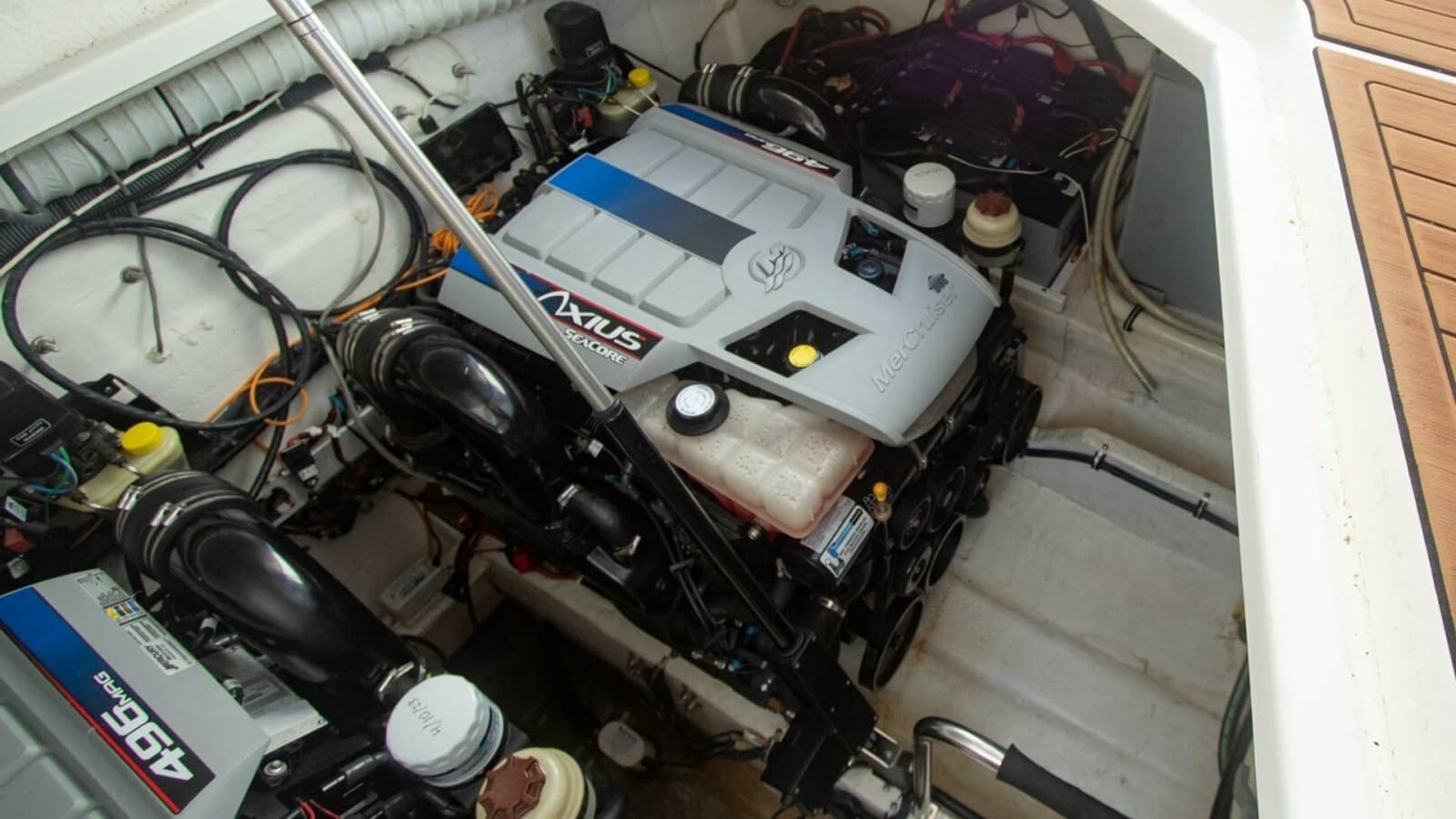 2008 Rinker 40 Express Cruiser