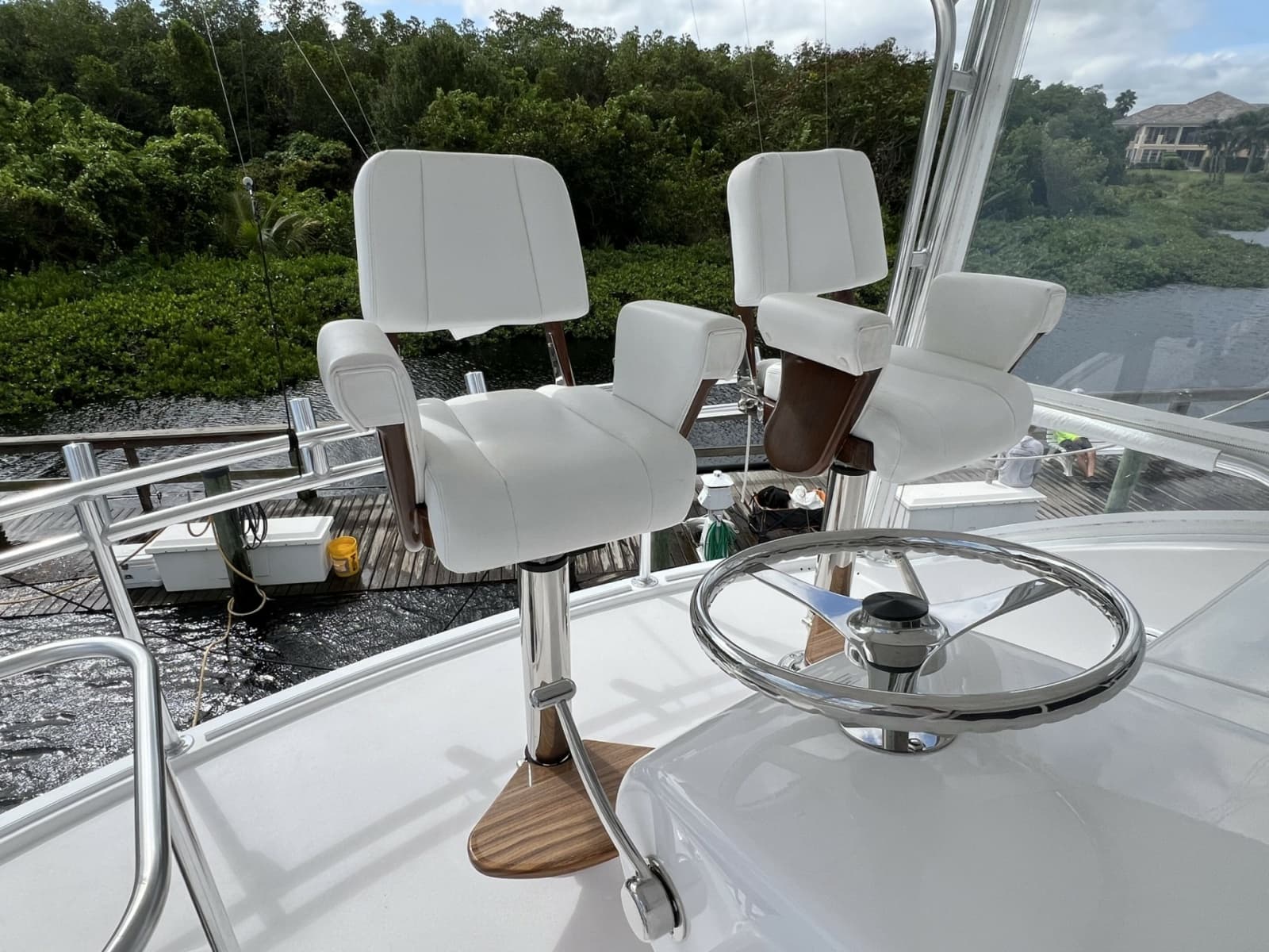 2013 Hatteras GT 54