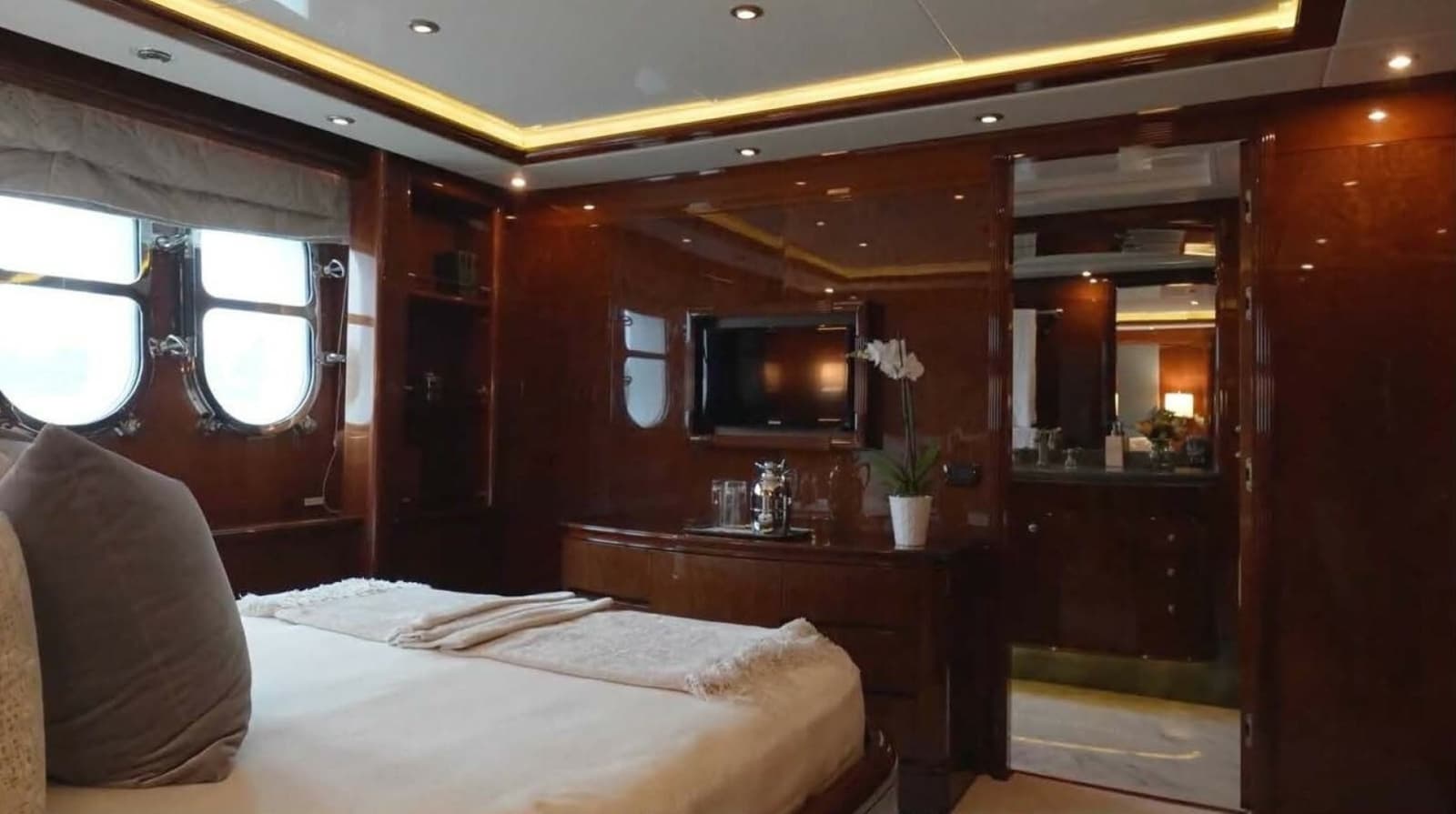 Benetti 145 Domani - Interior Guest Stateroom