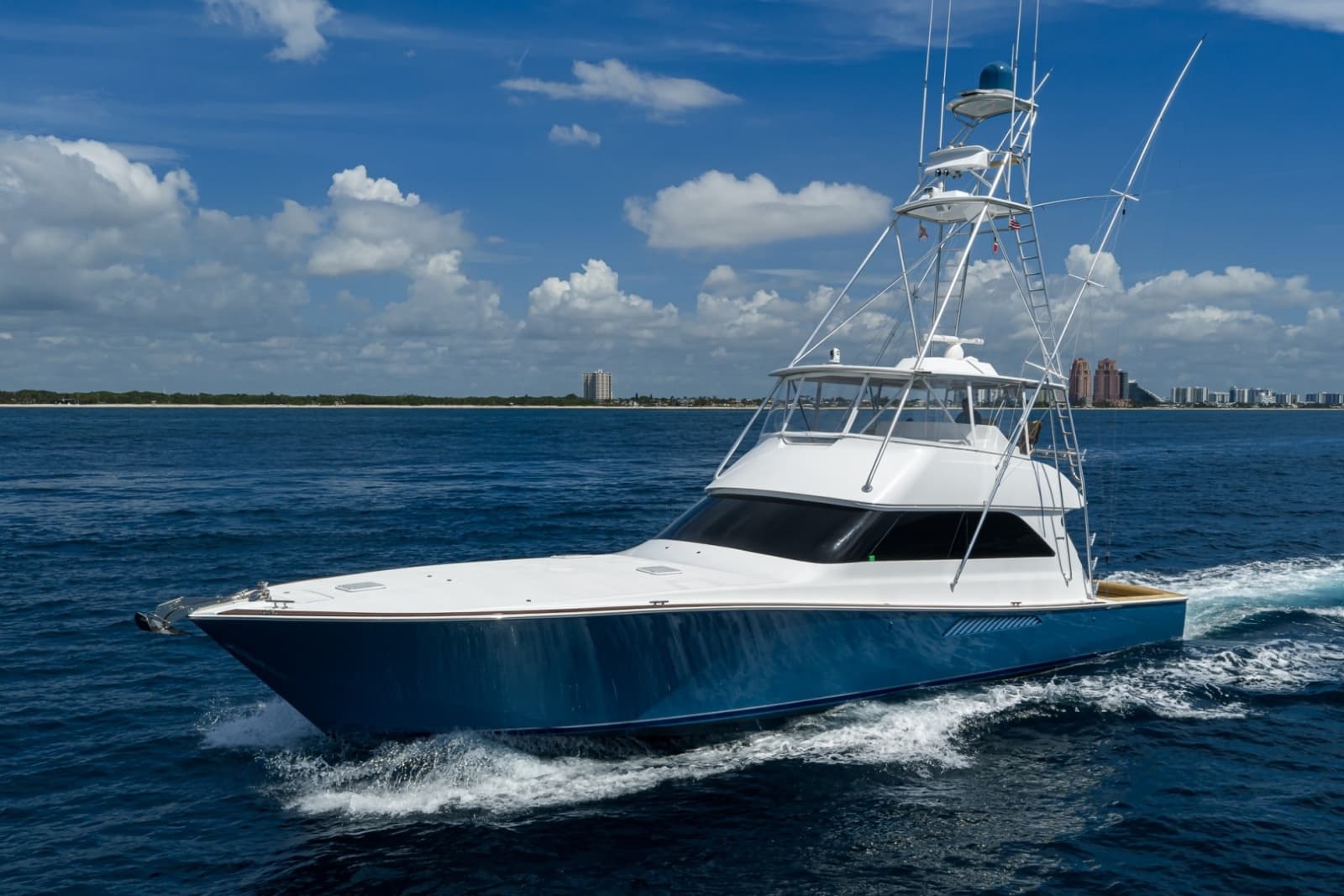 2002 Viking 61 Convertible