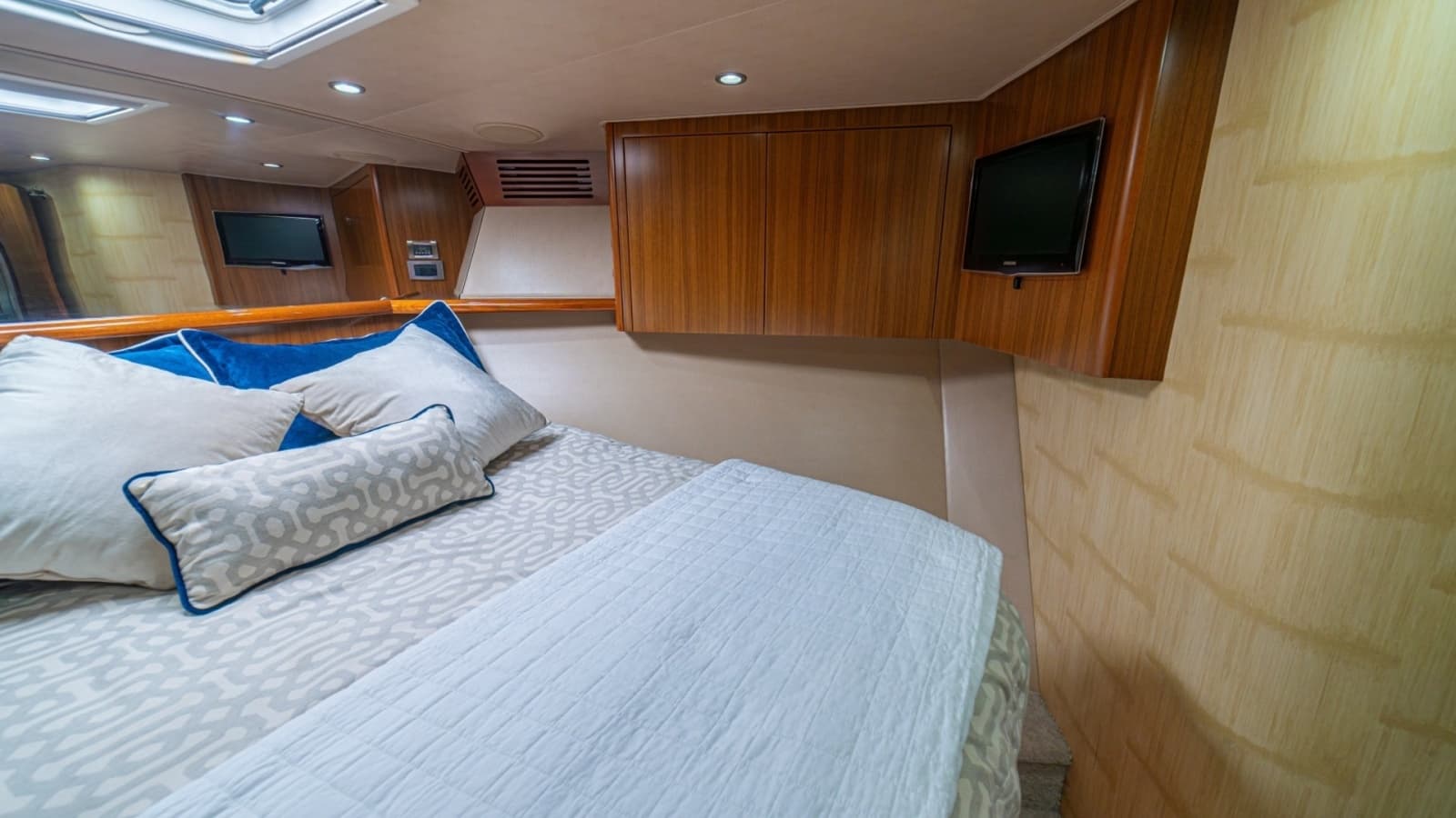 60 Viking Convertible 2012 "Contango"