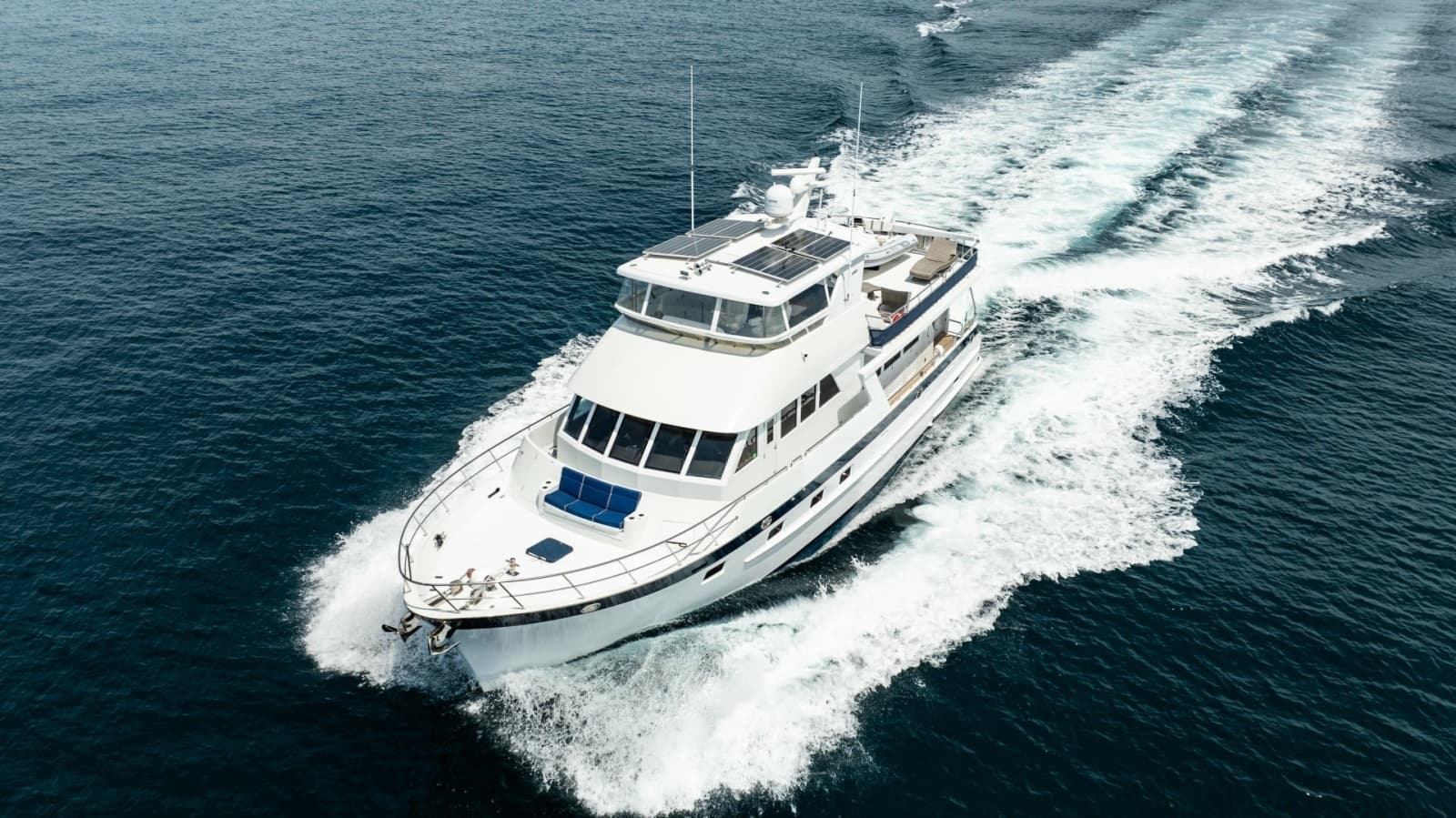 Alaskan 70 OHANA - Exterior