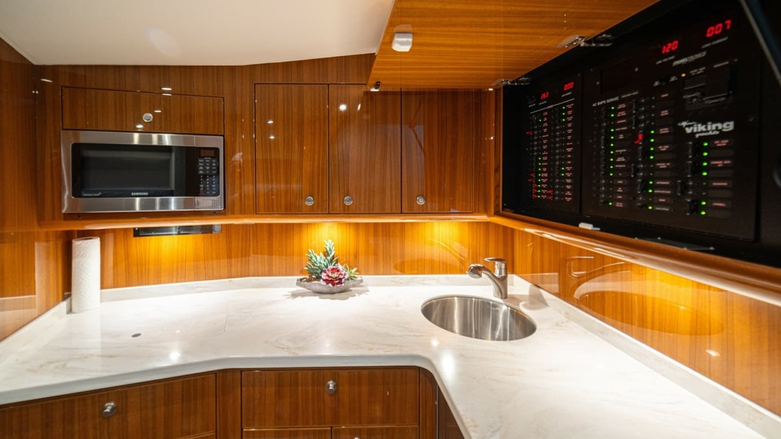 2023 Viking 46 Billfish Galley