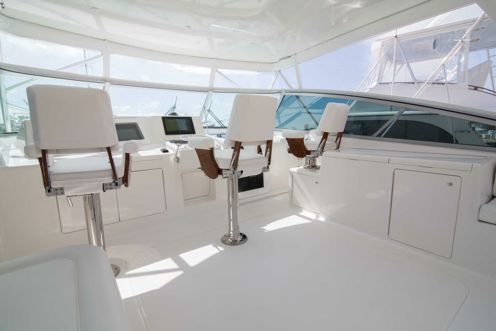 Viking 50 - Tiger Six - Helm Deck