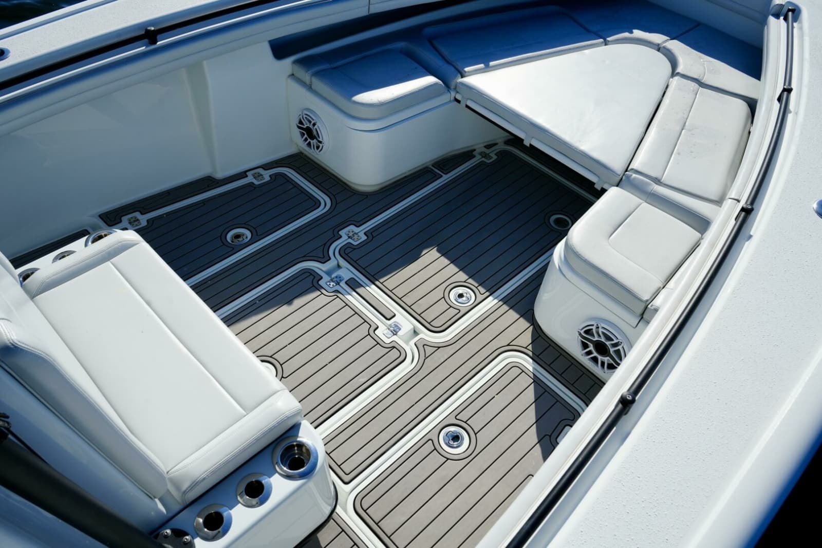 2023 Yellowfin 32 Offshore