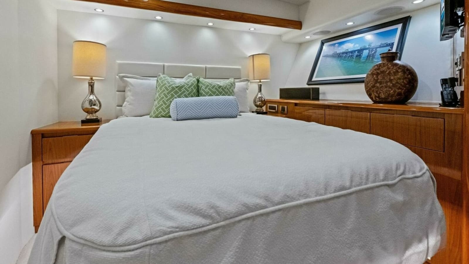 2012 82 Viking Convertible - Lady Di