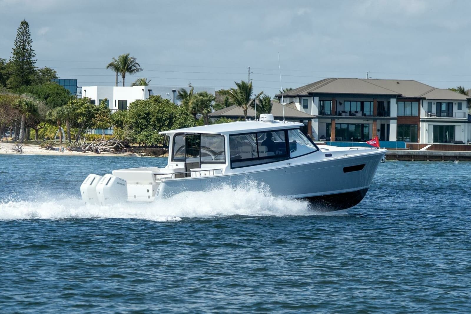 MJM 47X 47-003 - Exterior