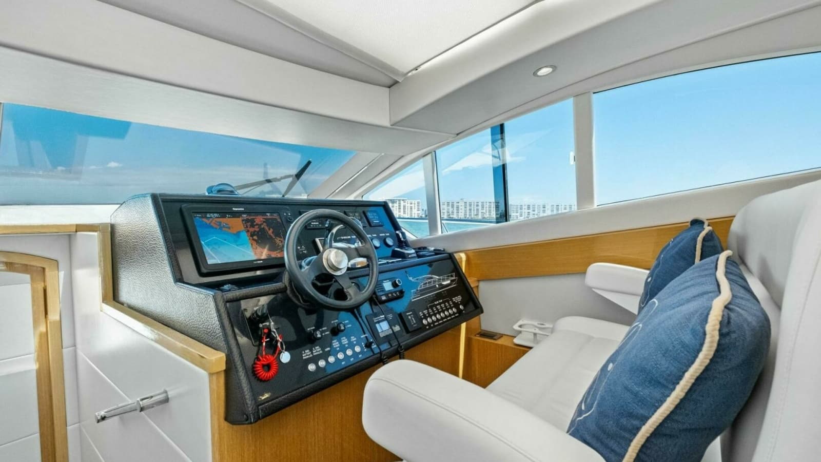 2018 Outboard Express Catamaran 47