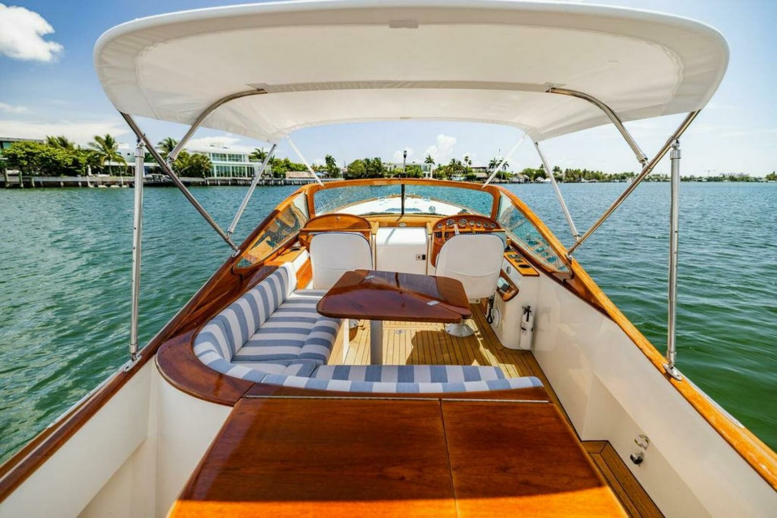 2004 Hinckley Talaria 29 R