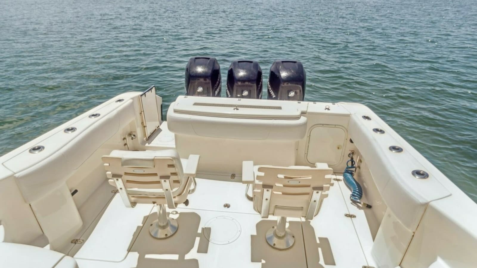 2008 Fountain 38 Sportfishing Cruiser - "SWIFT SERENITY": Spacious Aft Deck with Seating