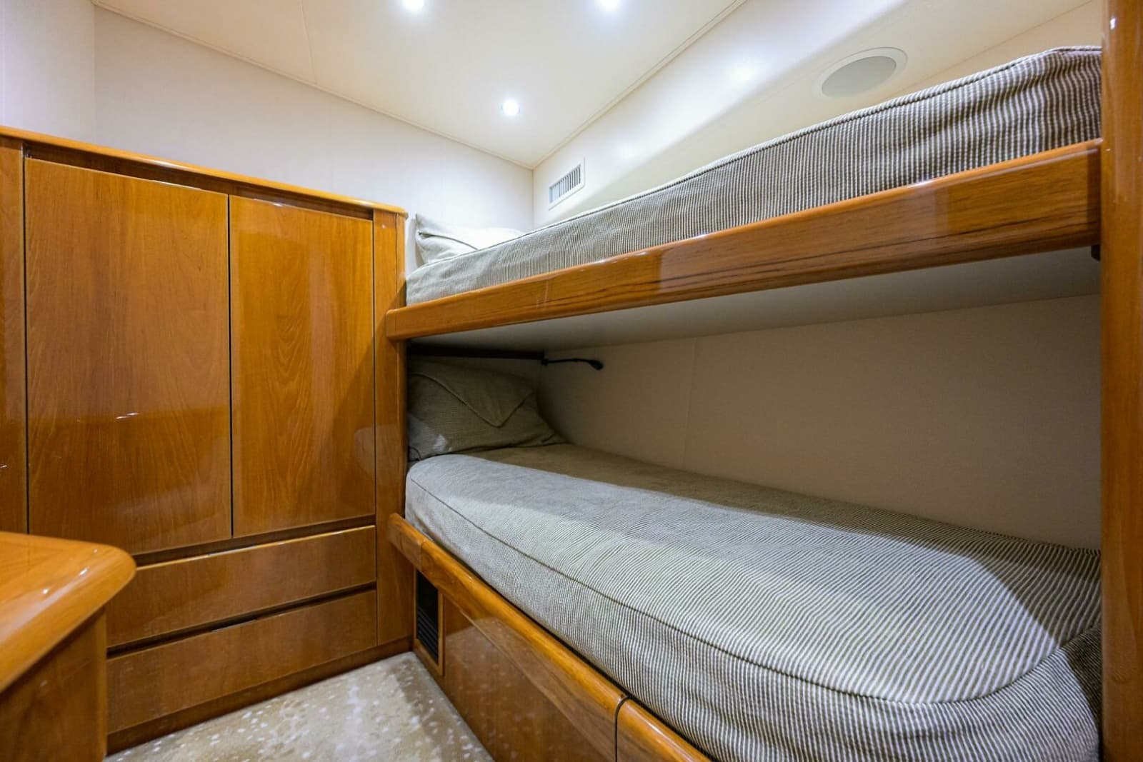 Guest Cabin
