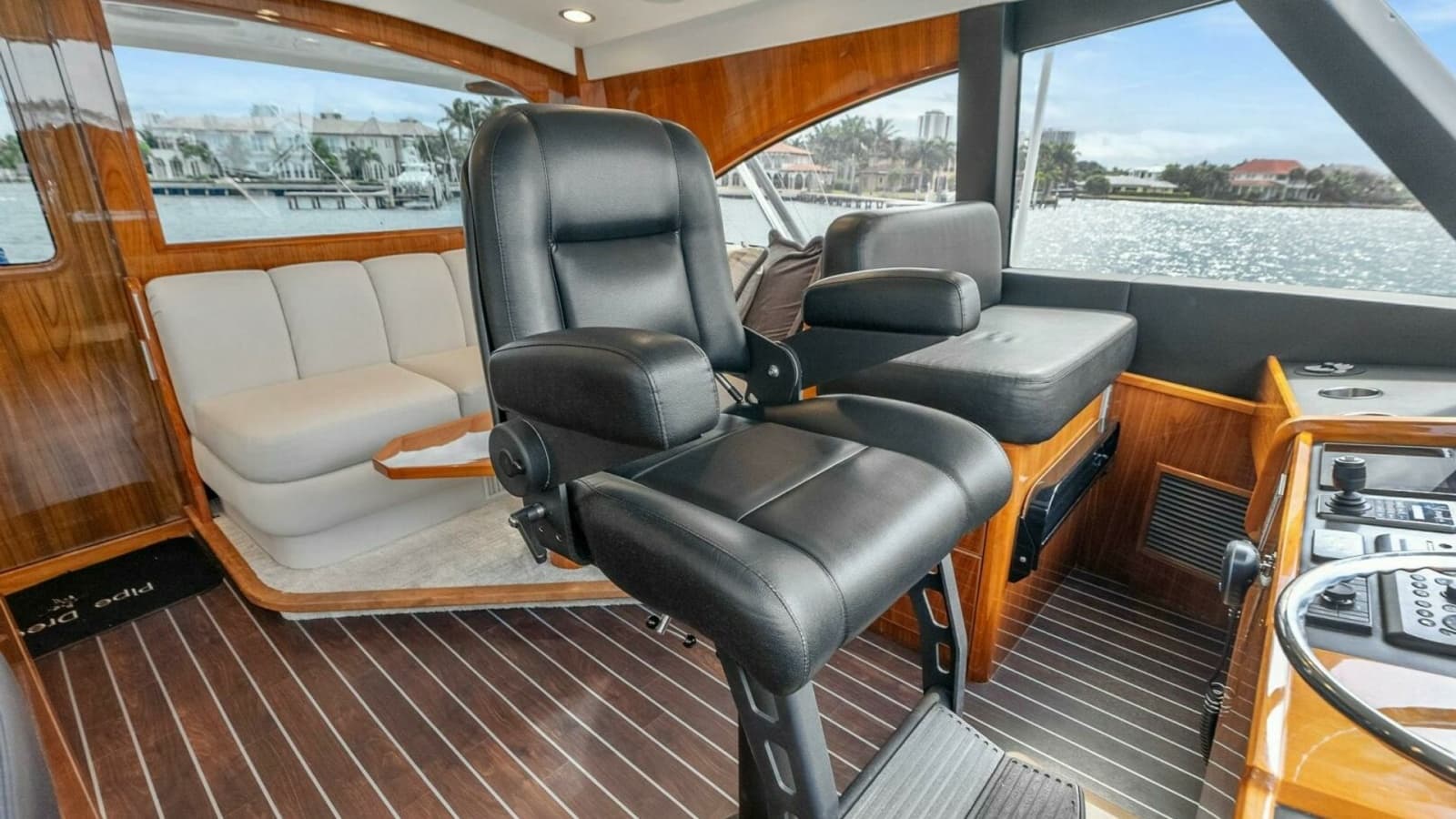 2022 Viking 68 Enclosed Bridge- PIPE DREAM- Helm