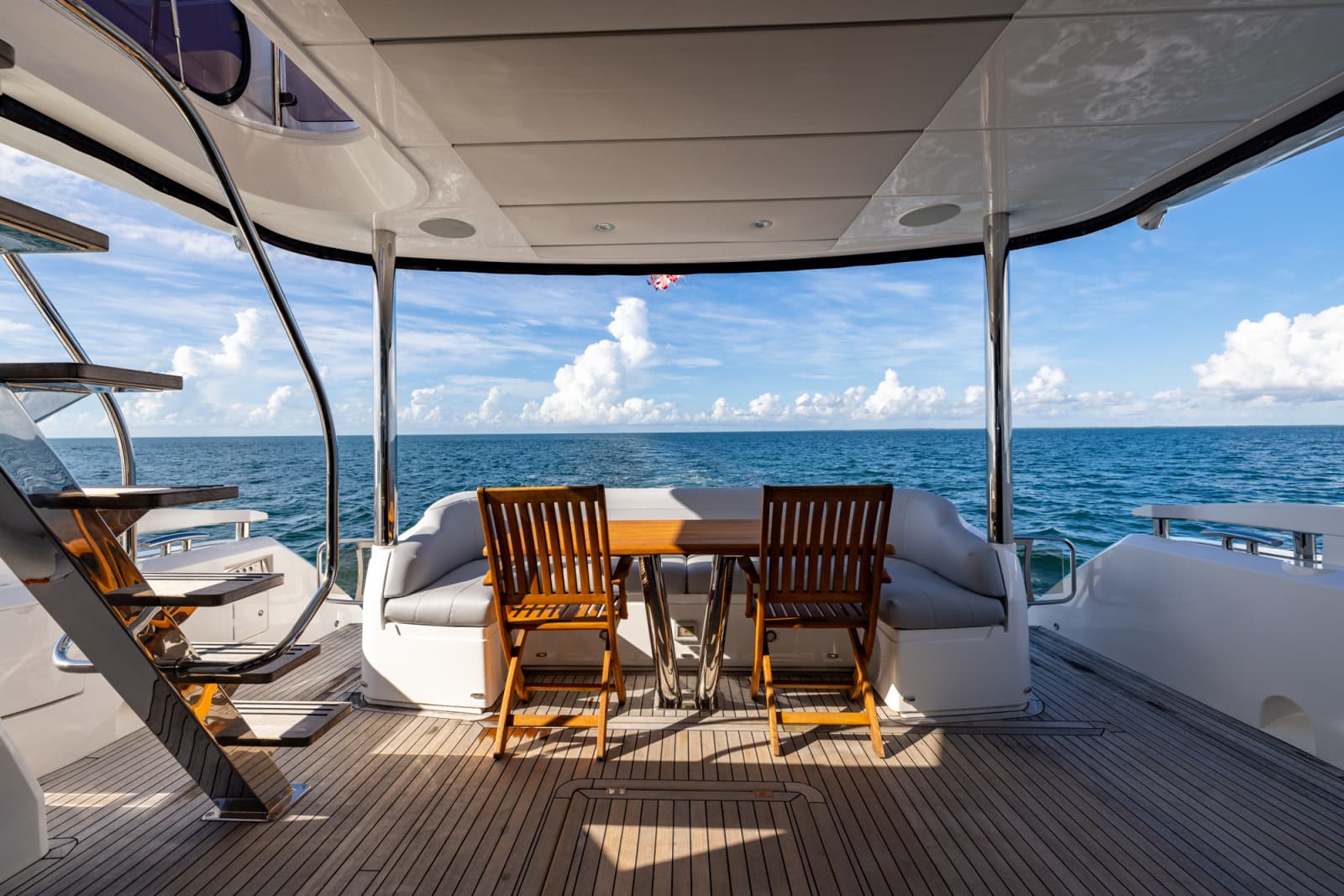 2022 Sunseeker Manhattan 68