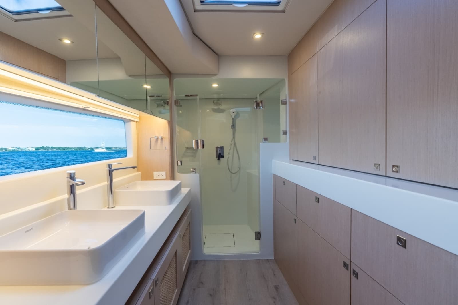 Two Oceans 555-