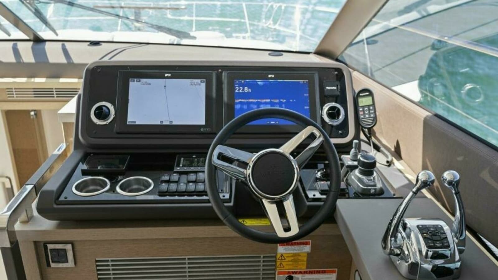 2022 59 Prestige Flybridge - How Sweet It Its - Helm