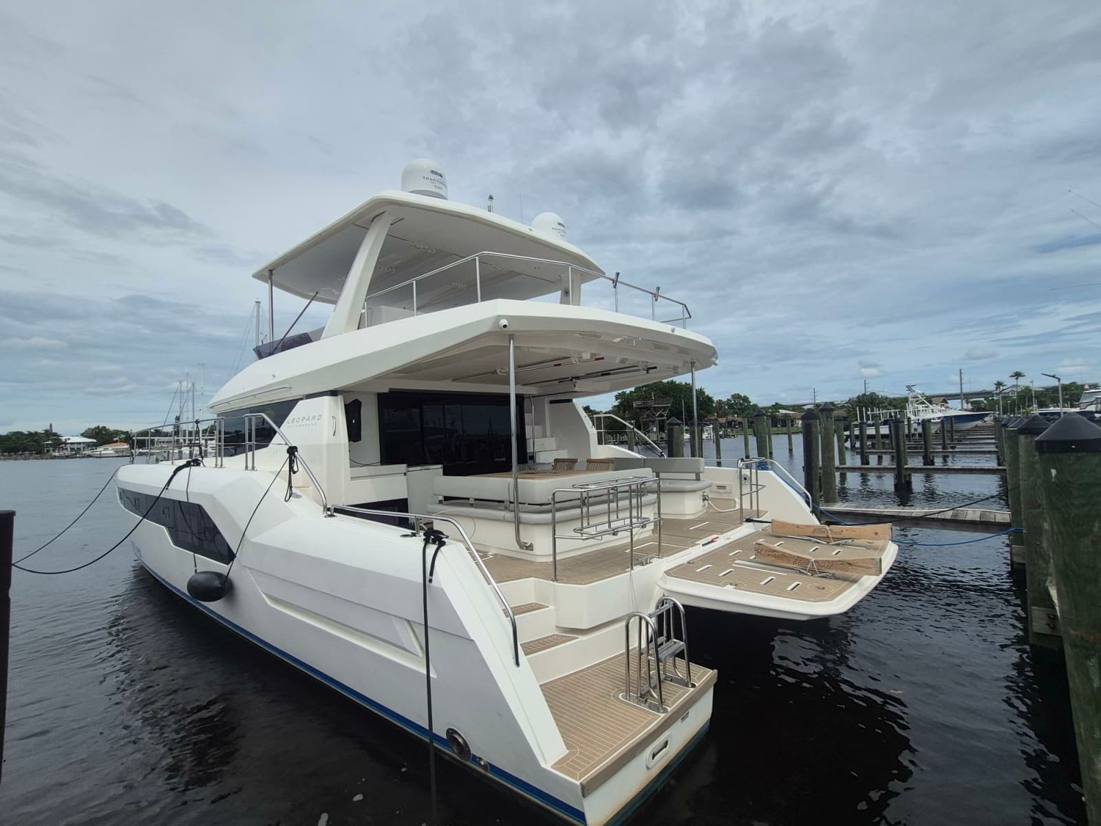 2023 Leopard 53 Powercat