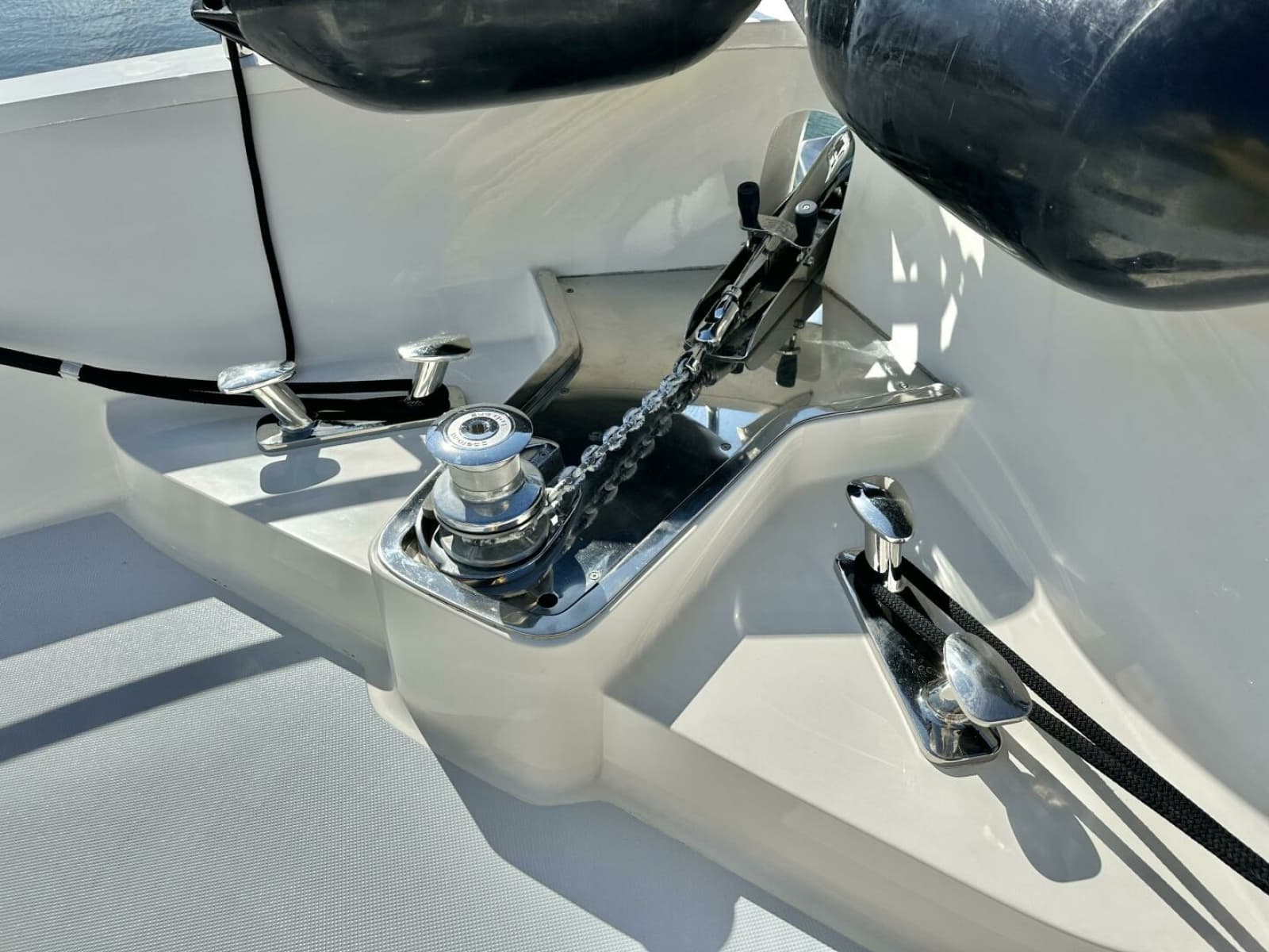 Outer Reef 62 SOUTH  PAWS - Exterior Bow