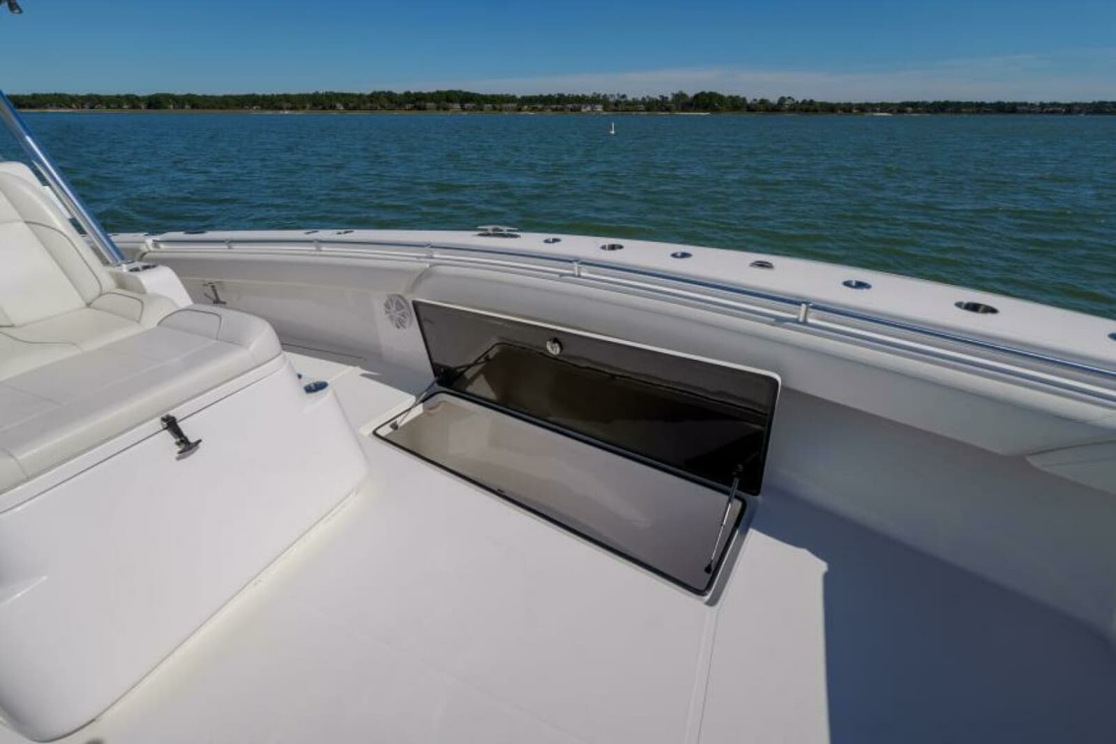 SeaHunter 38 Reel Escape- Storage