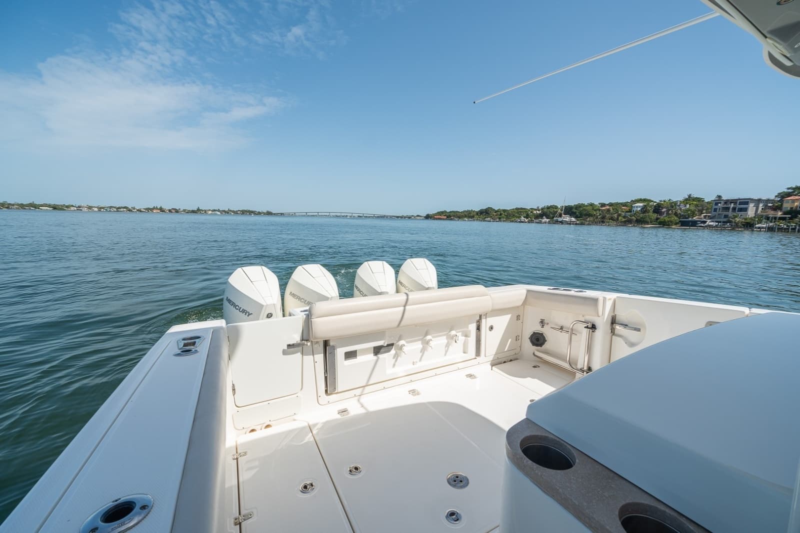 Boston Whaler 380 Outrage - Worth the Tiempo