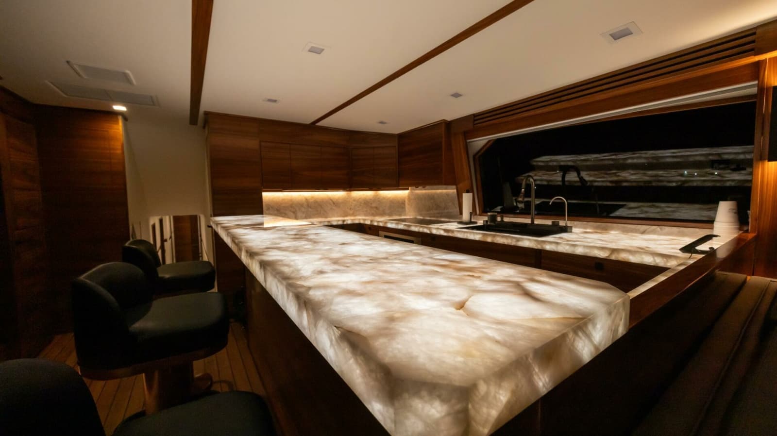 2025 82 Viking Convertible Boujie Galley (3)