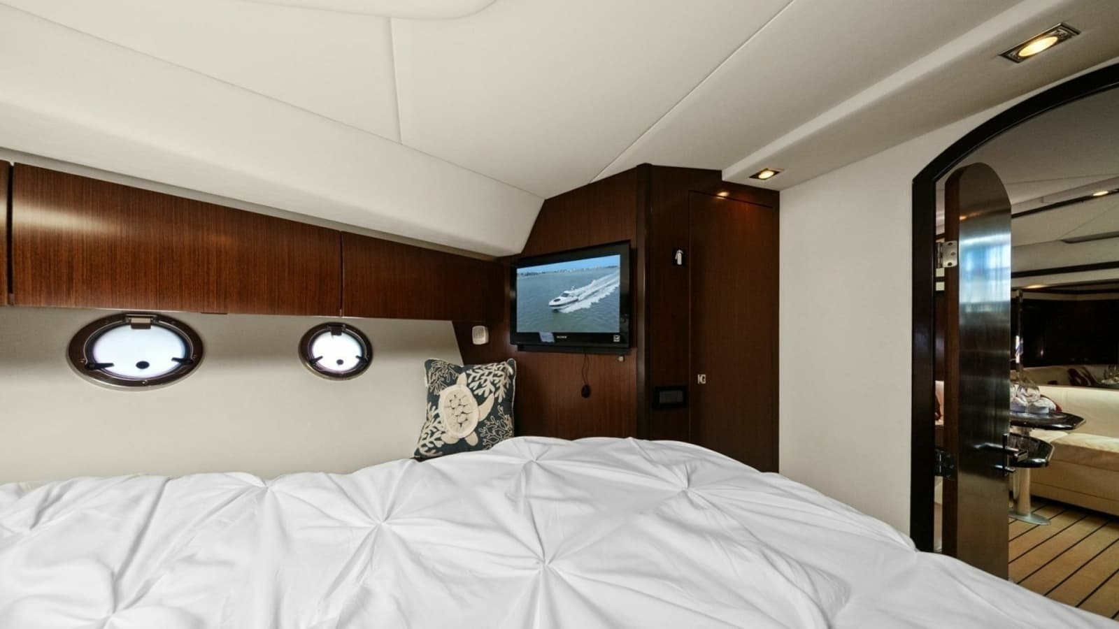 2012 Cruiser Yachts 54 Cantius