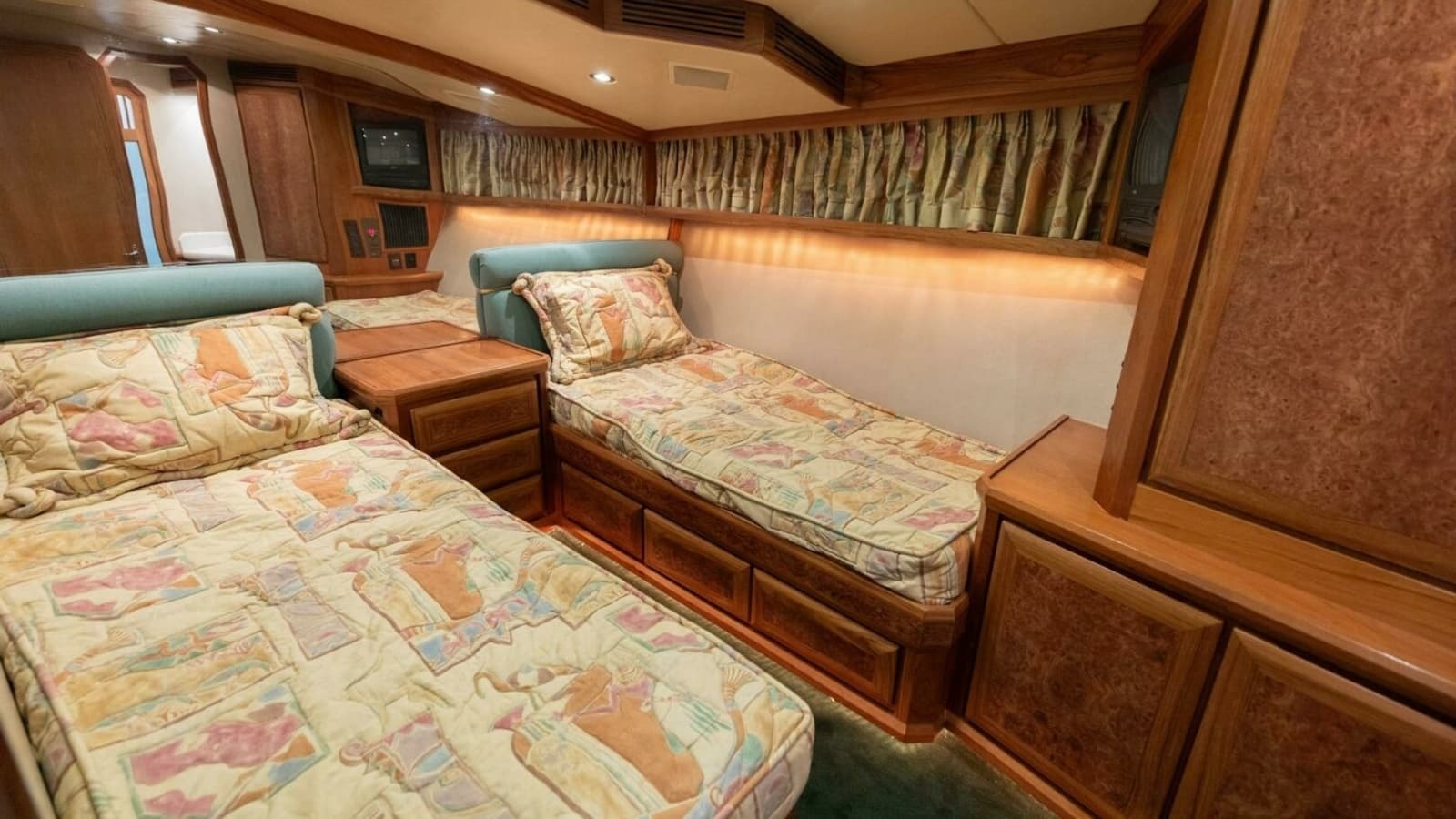 1998 Miller Marine 60' Convertible CAT'N'AROUND-Master SR