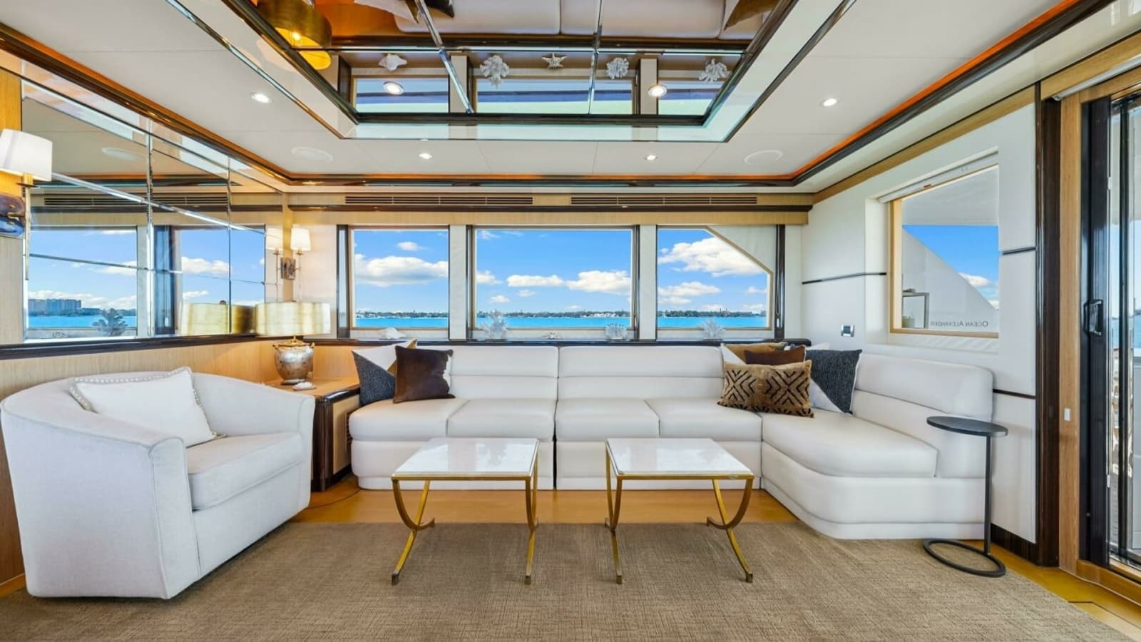 2010 83 Ocean Alexander Motor Yacht 'Relentless'