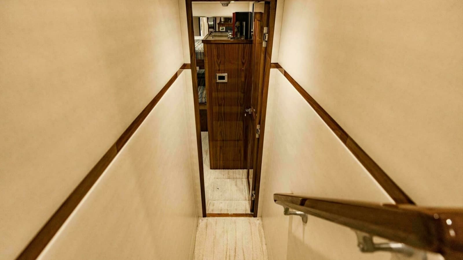 2020 Viking 72 Enclosed Bridge