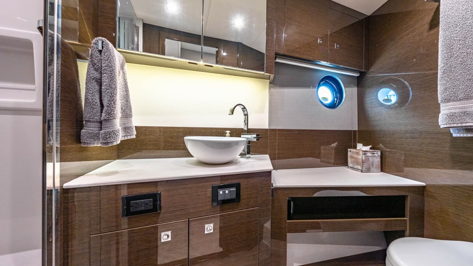 Luxurious Ensuite Bathroom