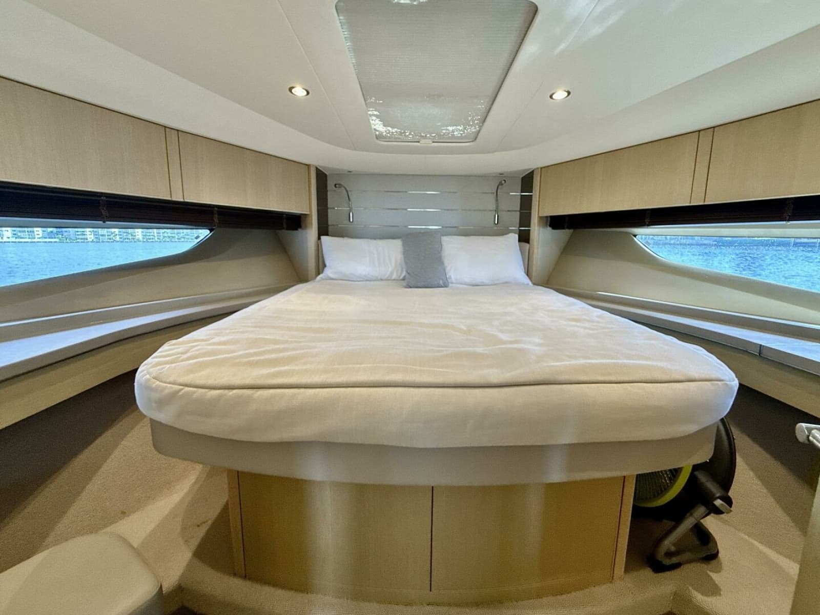 Princess 58 - IL CAPO - Forward VIP Stateroom