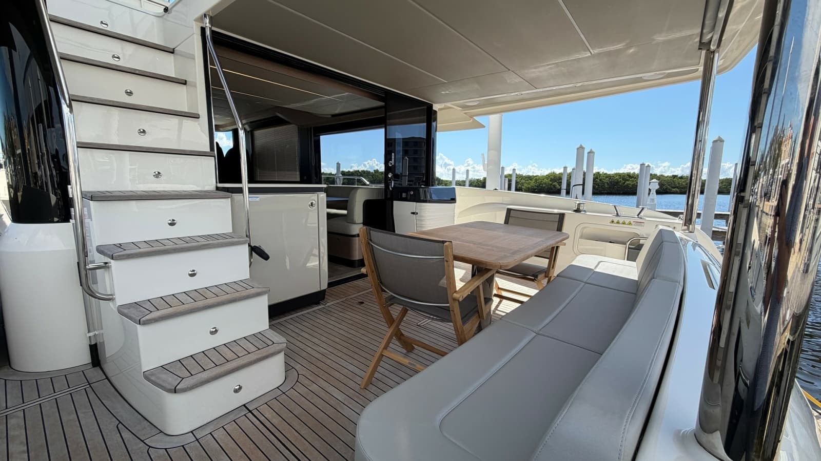 Spacious Aft Deck with Seating Area