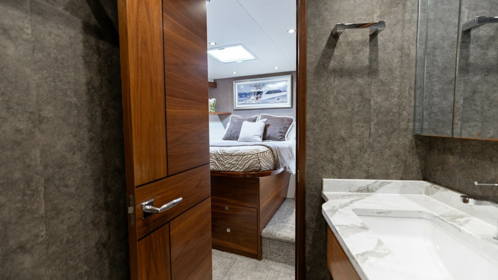 2023 Viking 72 Convertible- TEAM SUPREME- Forward Stateroom Head