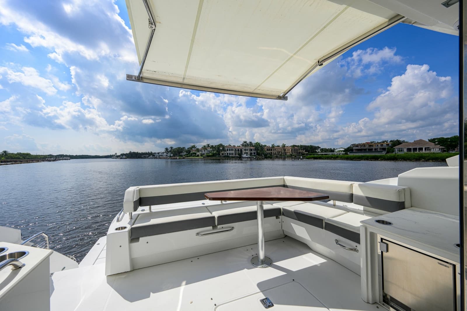 2020 Cruisers 46 Cantius