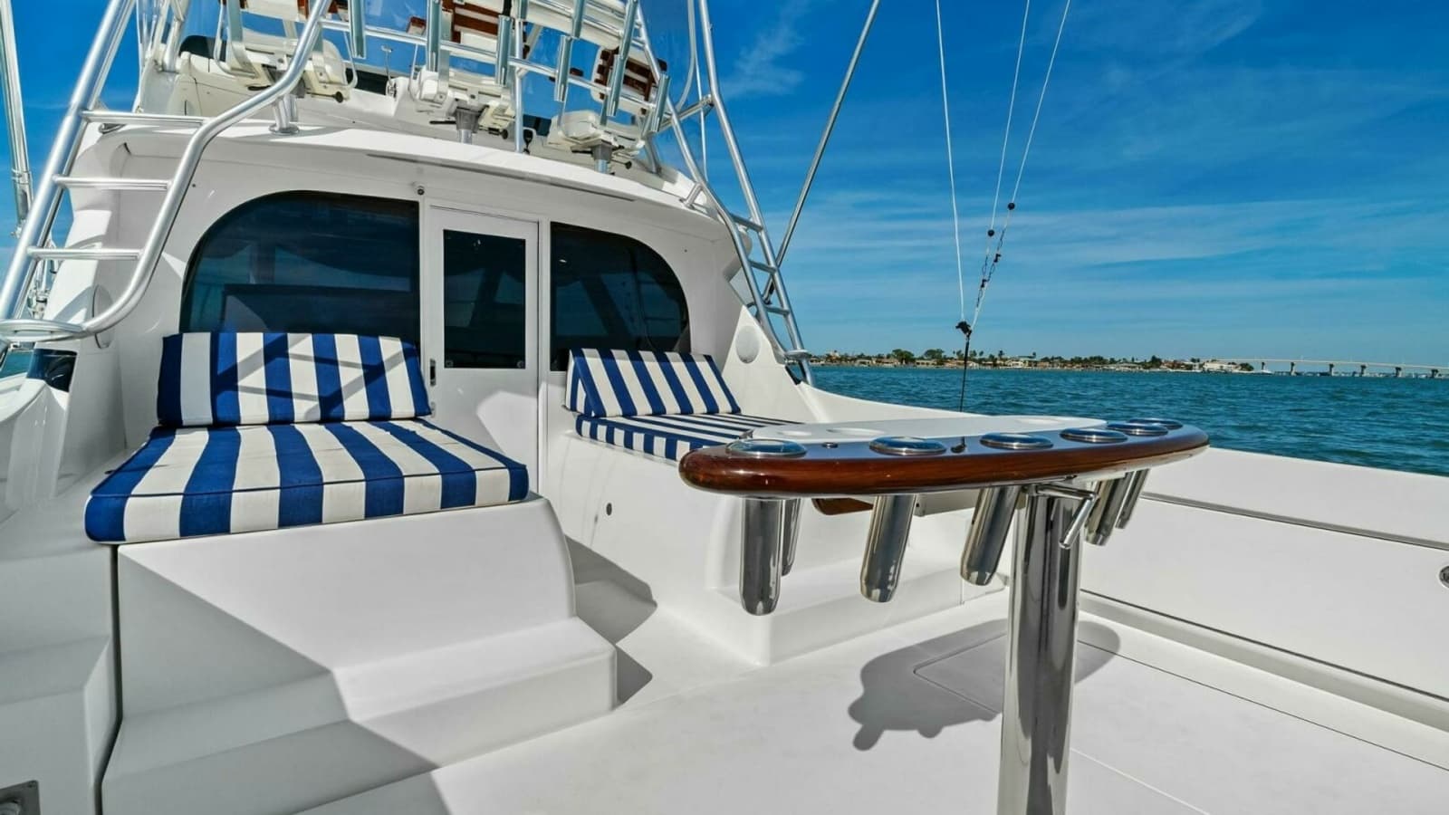 2017 Bertram 35 Flybridge