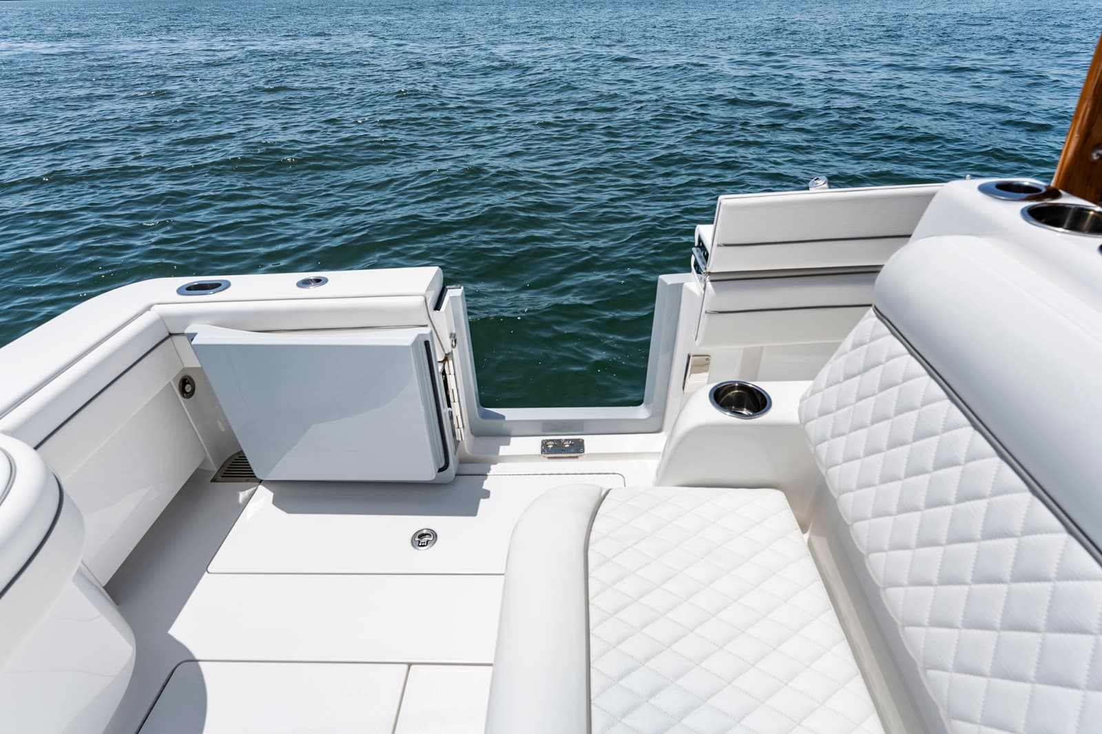 2027 Valhalla Boatworks V-33