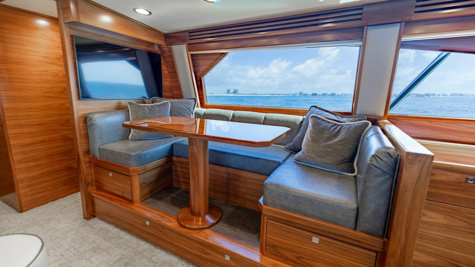 2023 Viking 72 Convertible- TEAM SUPREME- Dinnette