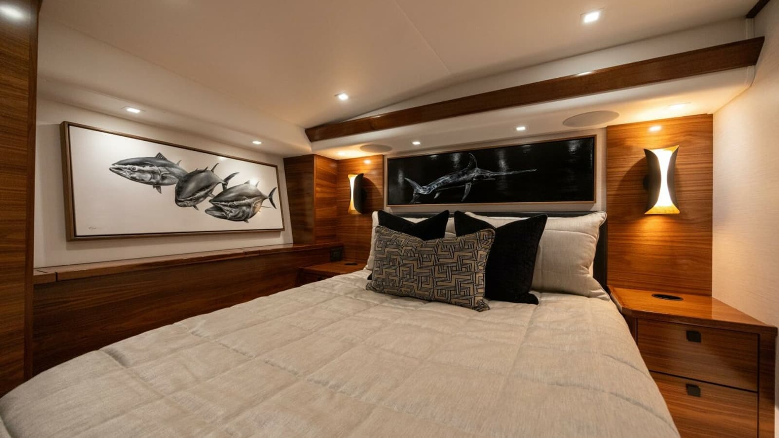 2025 82 Viking Convertible Boujie Starboard Stateroom (4)