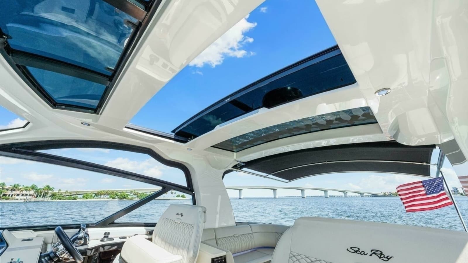 2022 Sea Ray 370 OB