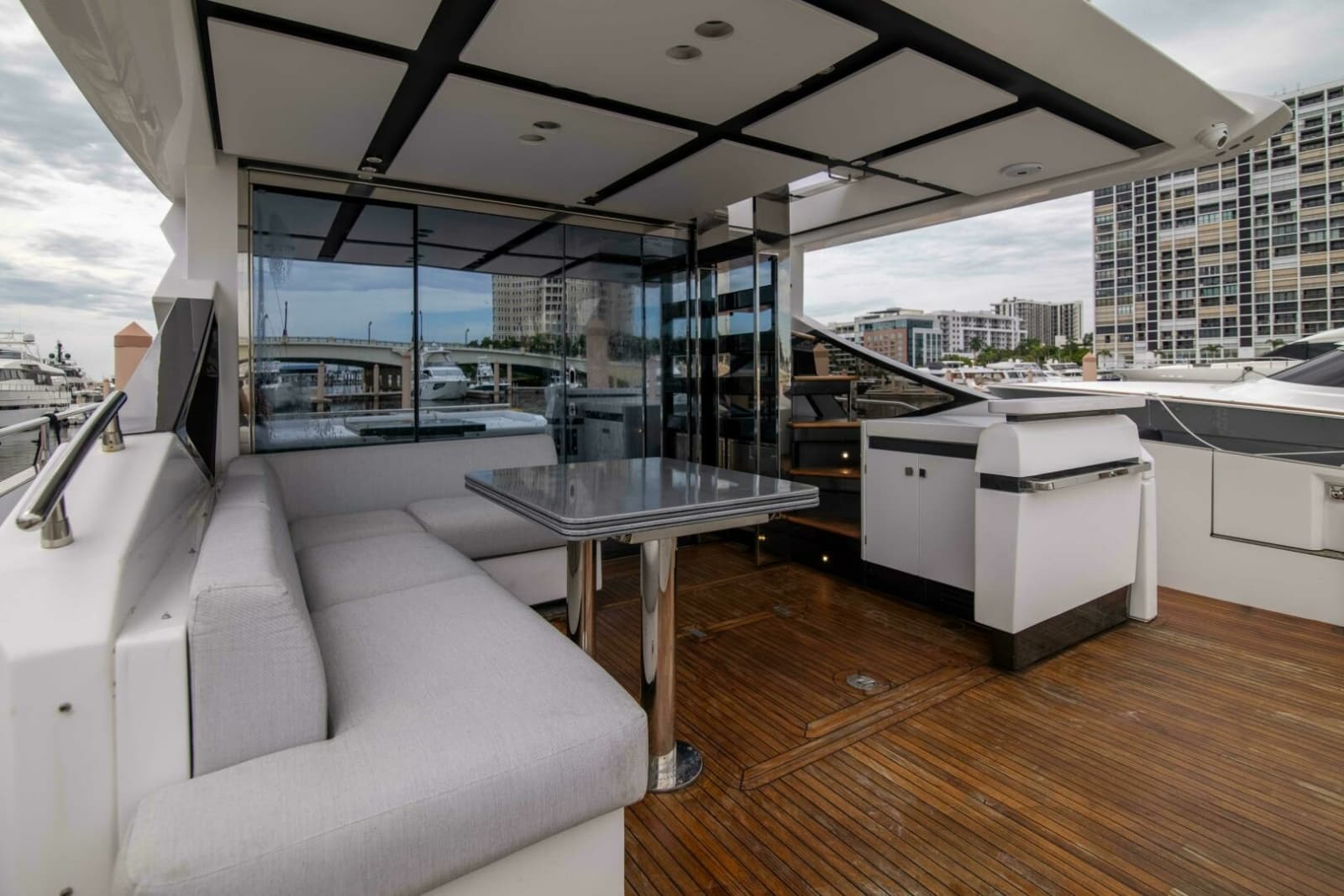 Azimut 70 Triple Play -