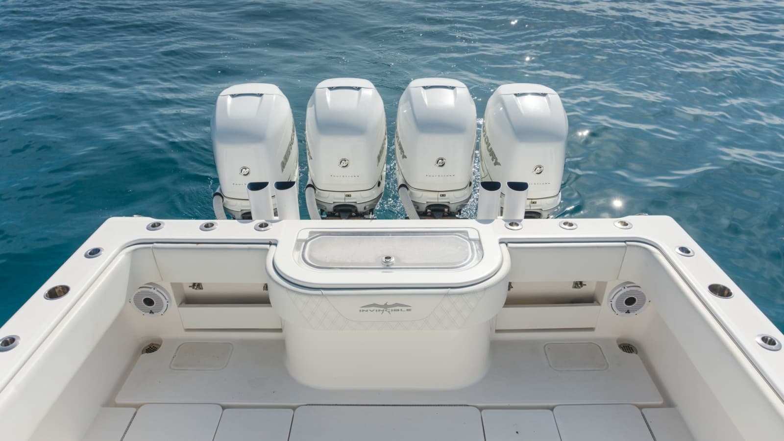 Aft Deck with Quad Outboards