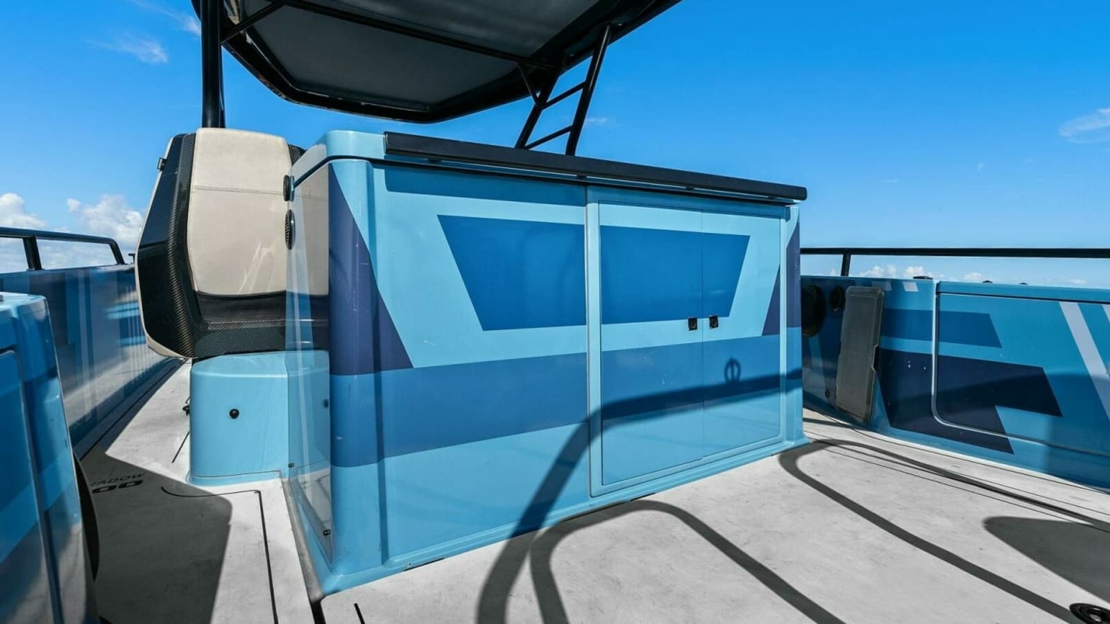 2022 Axopar Brabus Shadow 500 TT - Aft Deck