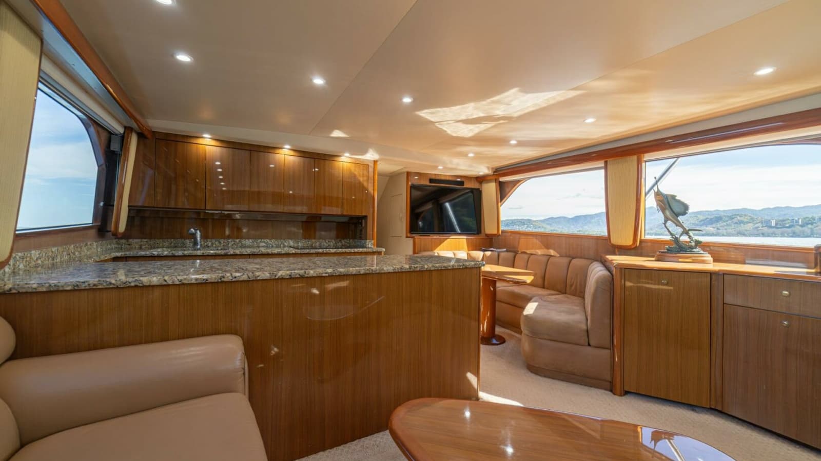 2006 Viking 56 "Scandaloso"