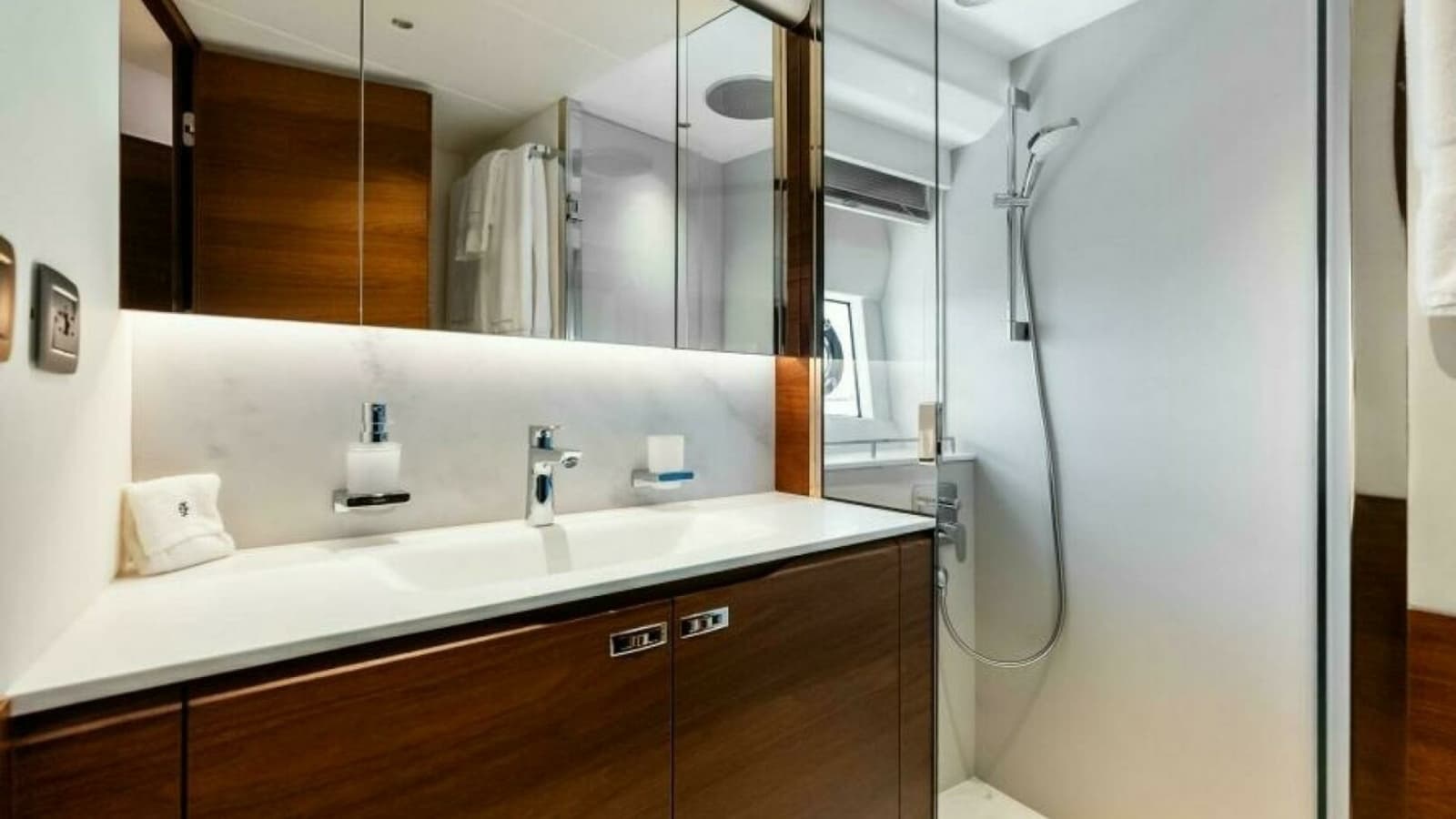 2024 Princess Y72 Motor Yacht